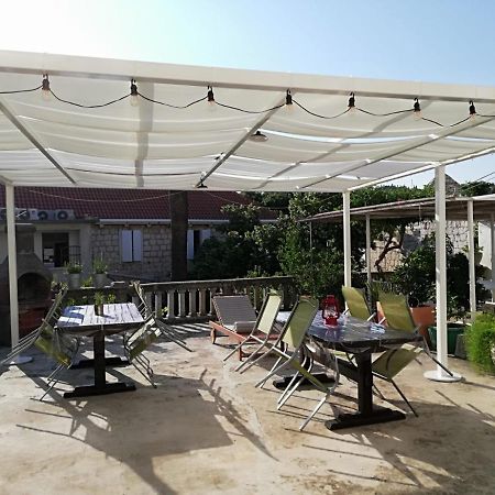 Apartmani Stones Sutivan I Exterior foto